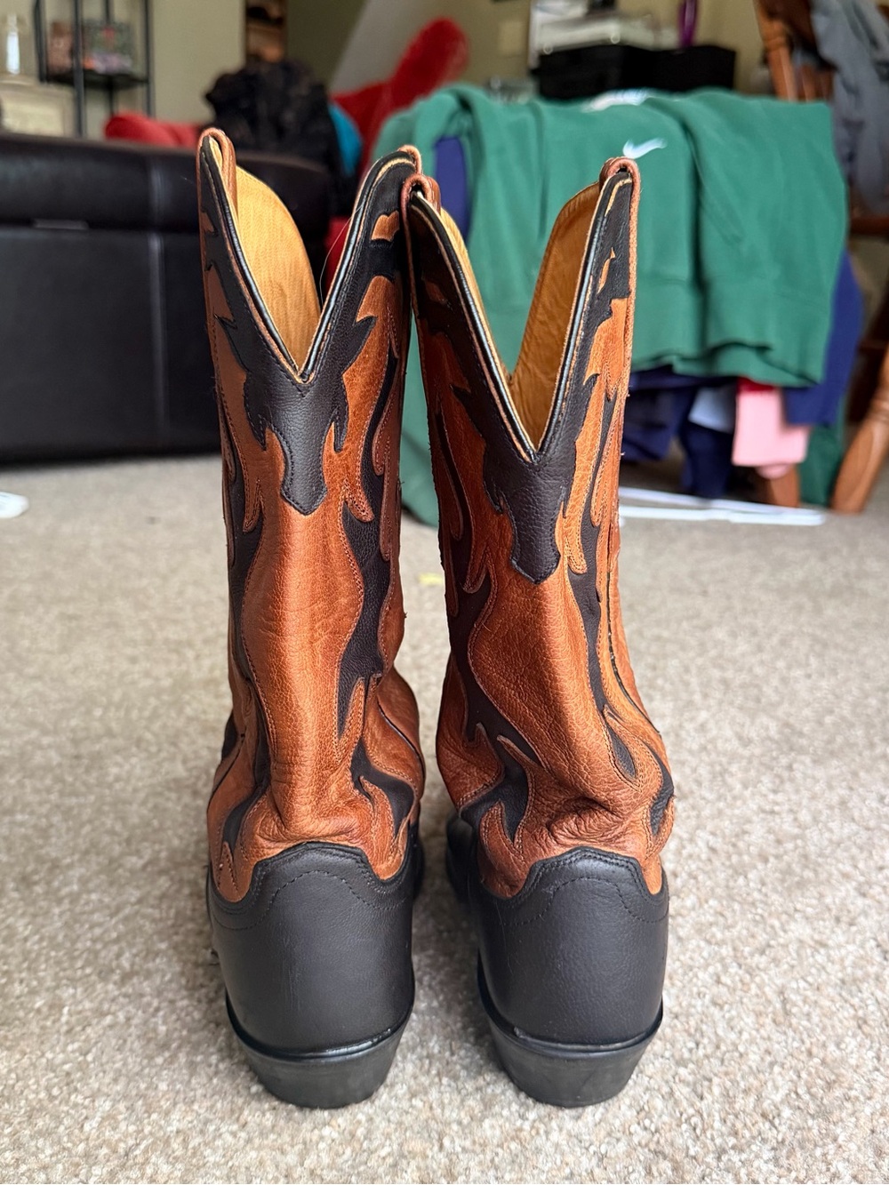 Old West Two-Tone Black and Brown Western Cowboy Boots - Picture 4 of 7